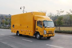 五十鈴150KW應(yīng)急電源車